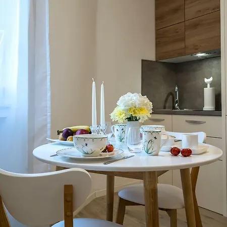 Petar In Old Part Of Town Сплит